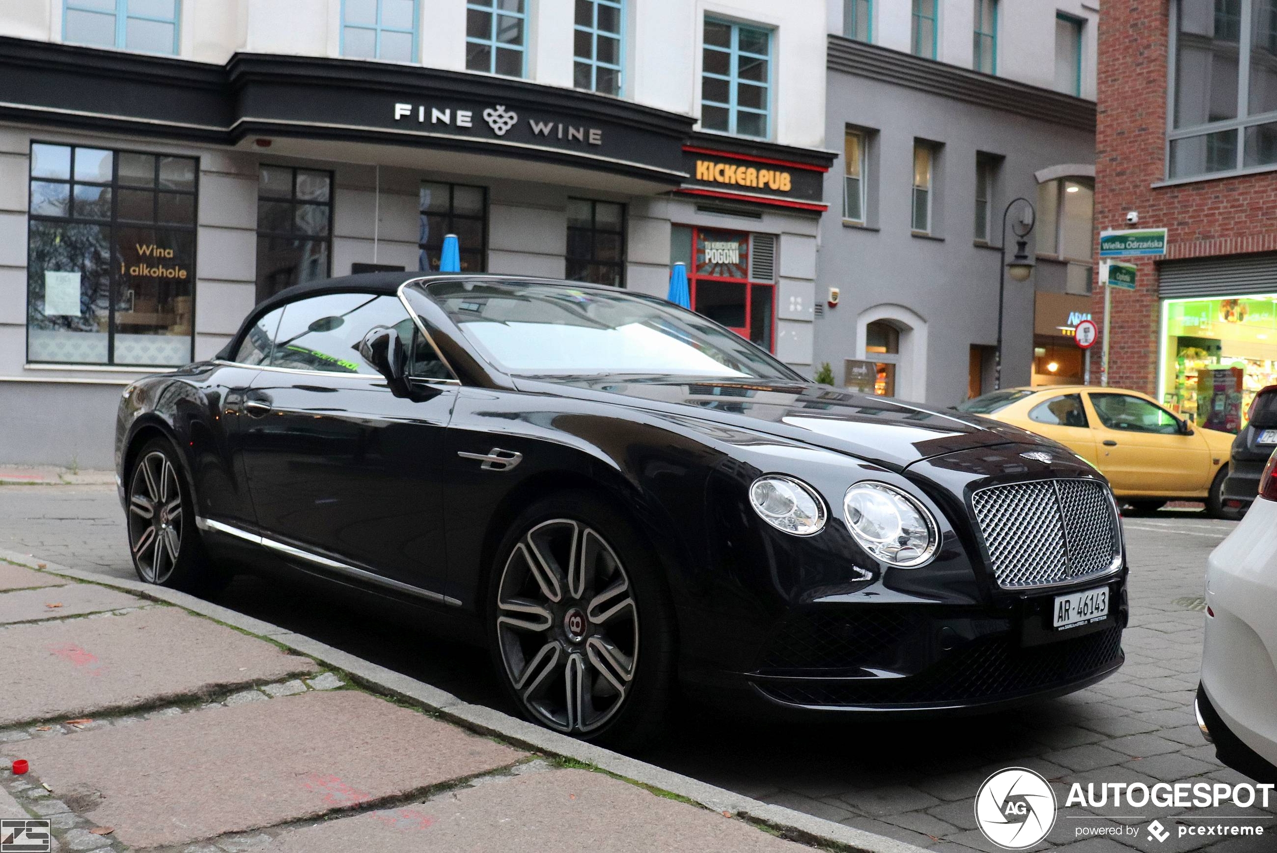 Bentley Continental GTC V8 2016