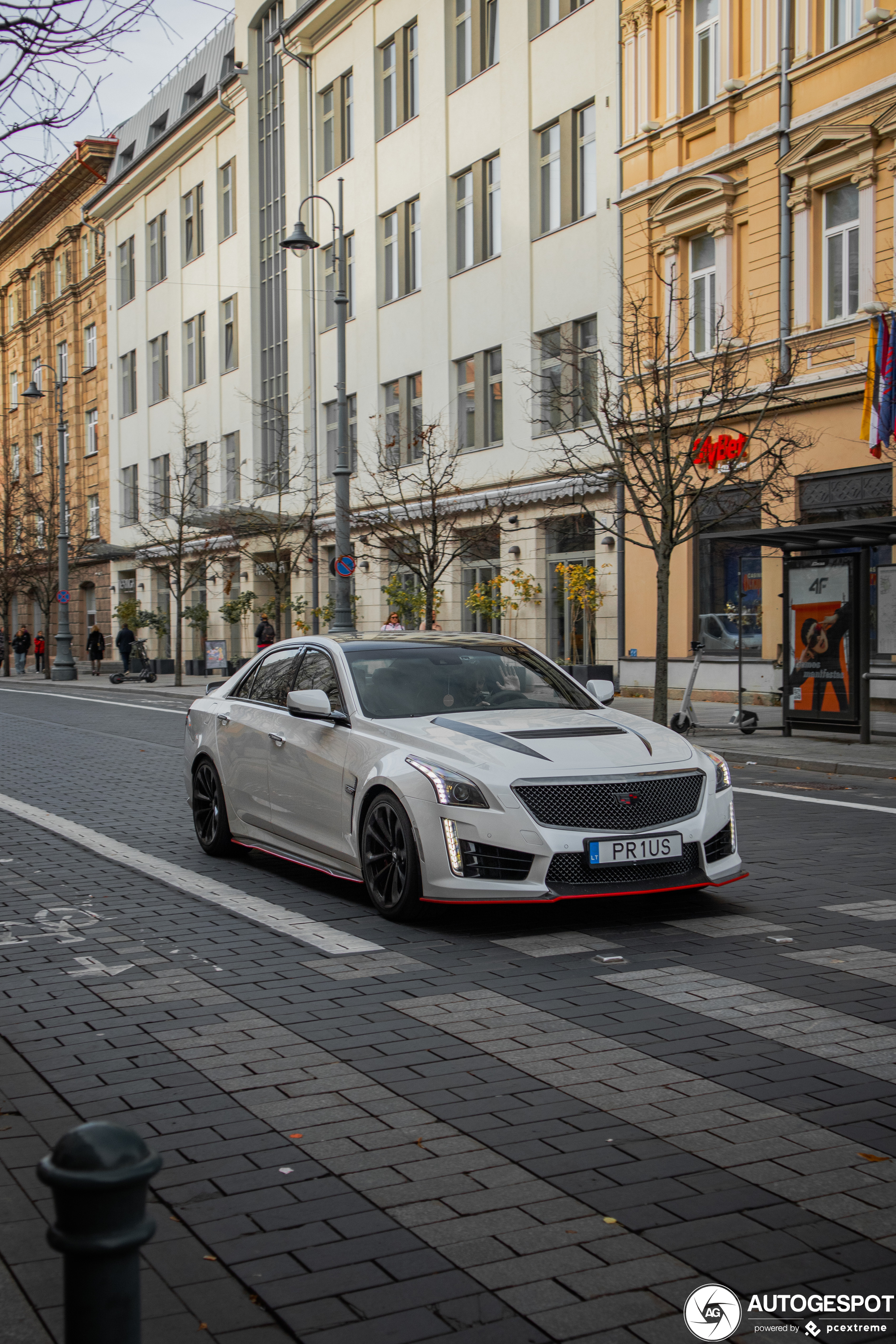 Cadillac CTS-V 2015