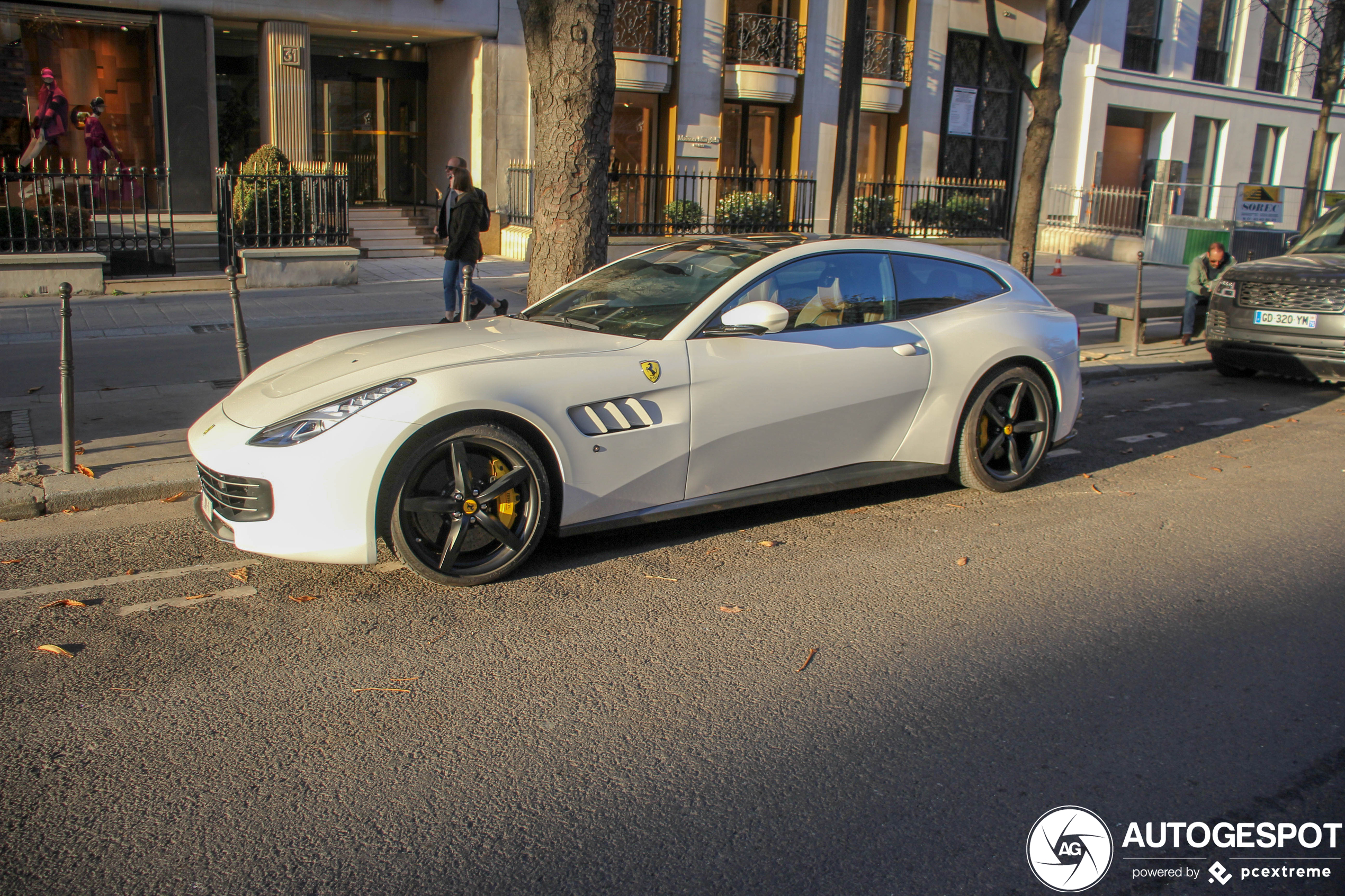 Ferrari GTC4Lusso T