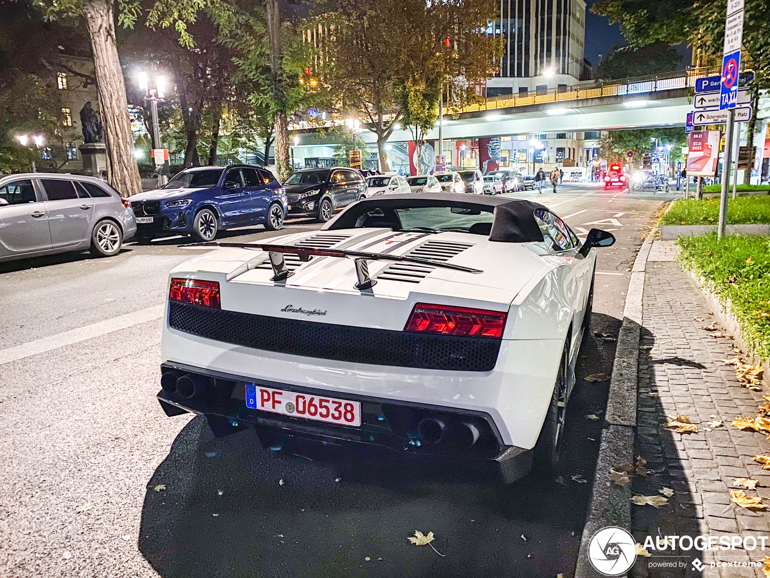 Lamborghini Gallardo LP570-4 Spyder Performante