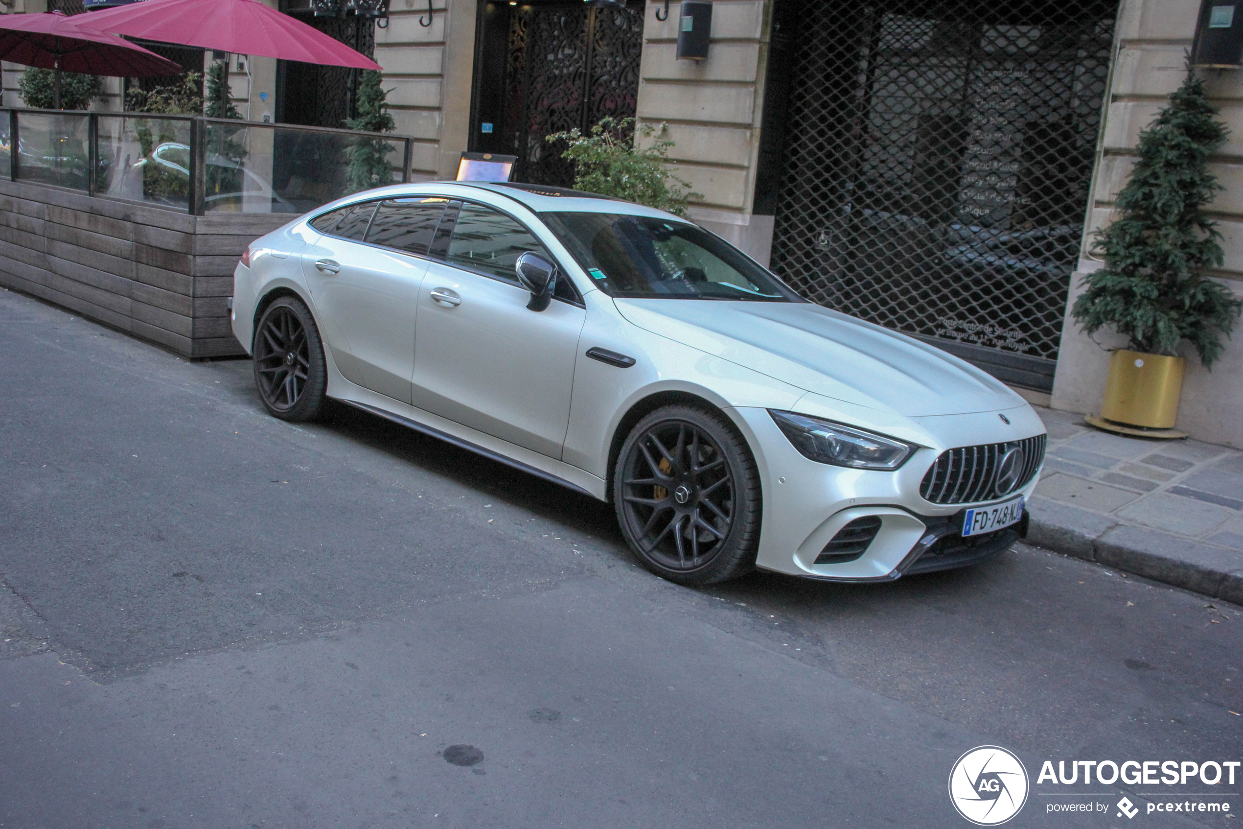 Mercedes-AMG GT 63 X290