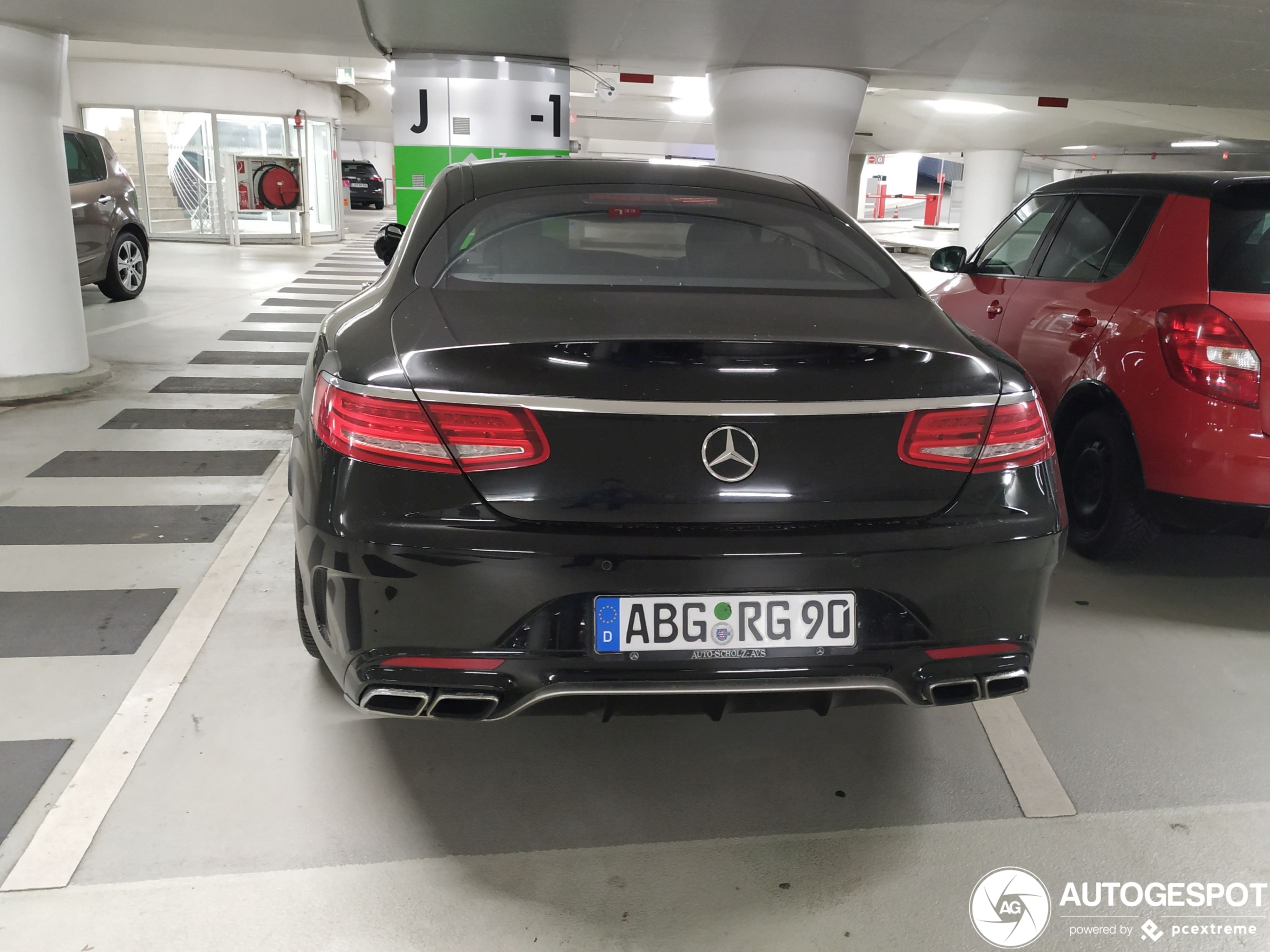 Mercedes-AMG S 63 Coupé C217