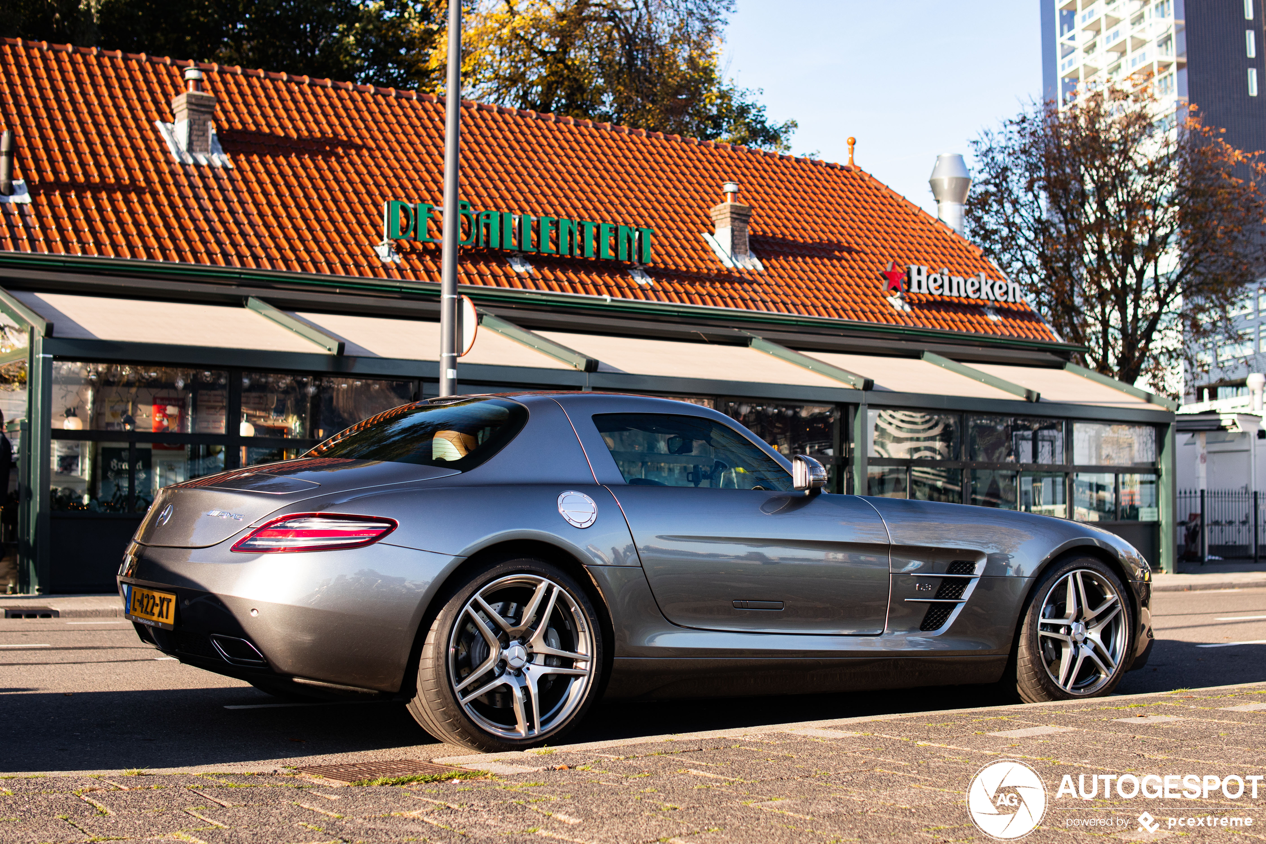 Mercedes-Benz SLS AMG