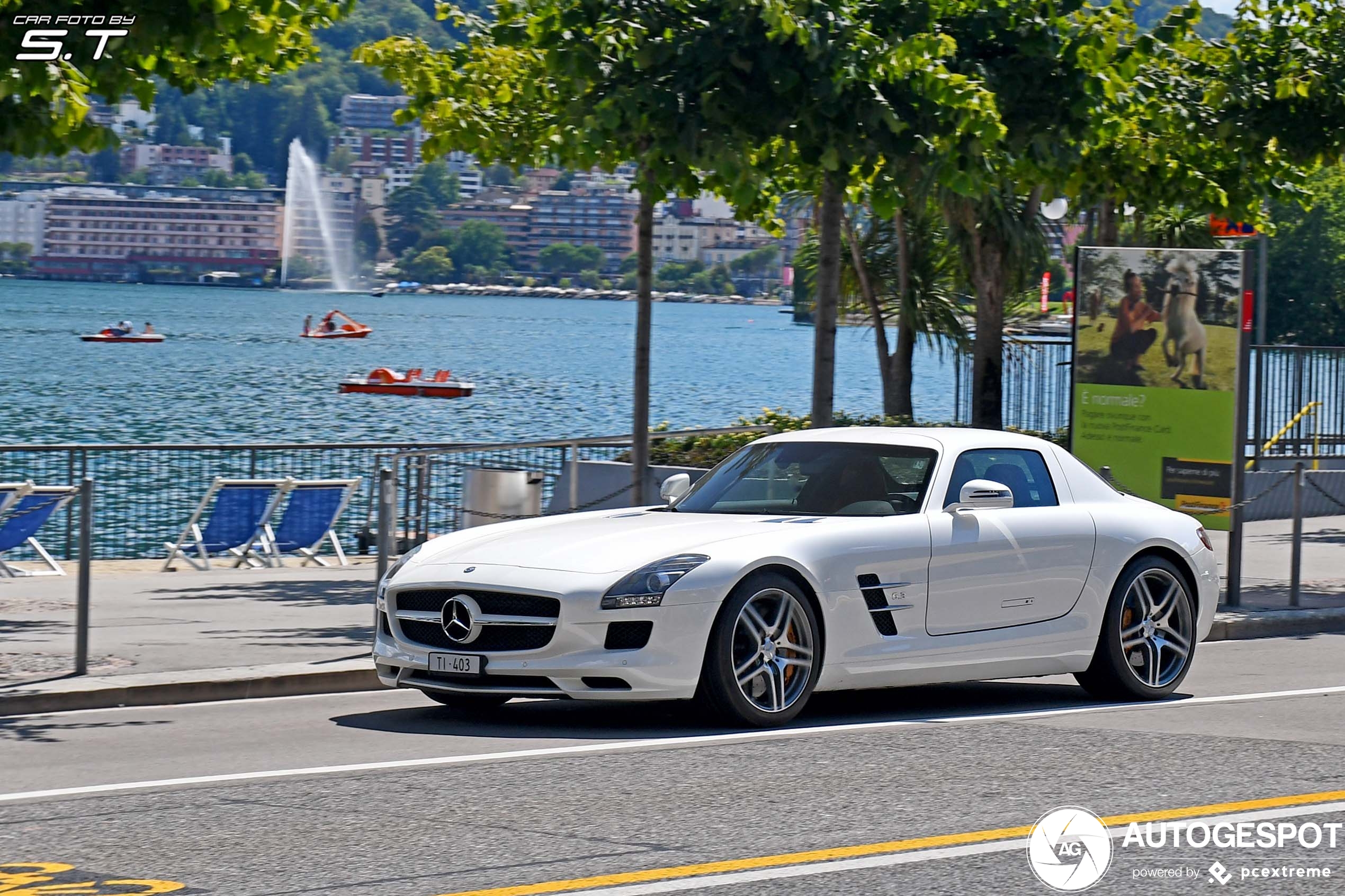 Mercedes-Benz SLS AMG