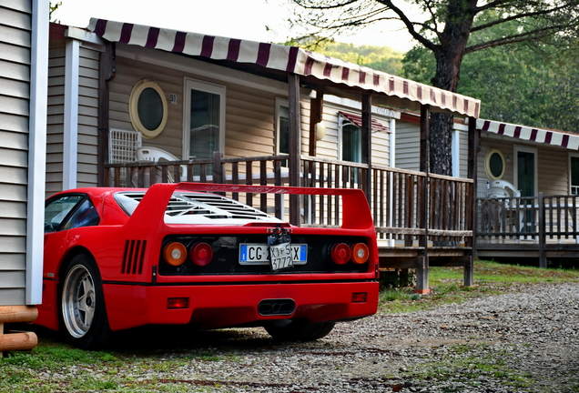 Ferrari F40