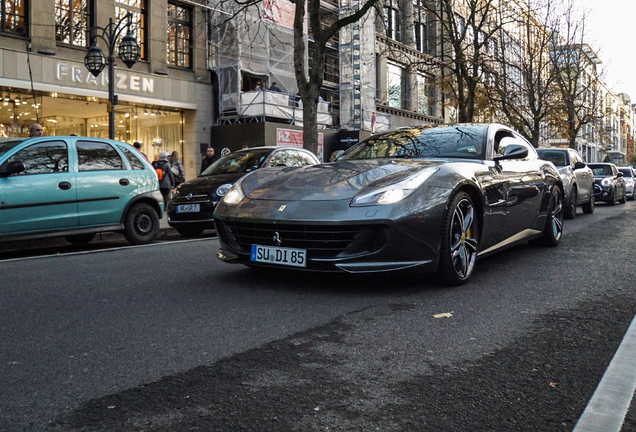 Ferrari GTC4Lusso