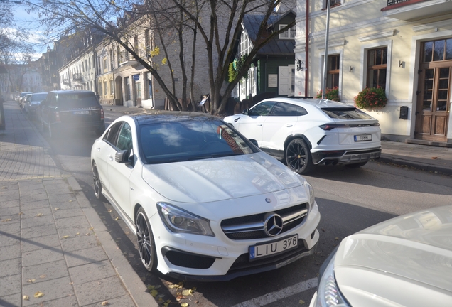 Mercedes-Benz CLA 45 AMG Edition 1 C117