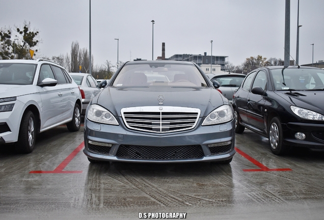 Mercedes-Benz S 63 AMG W221 2010