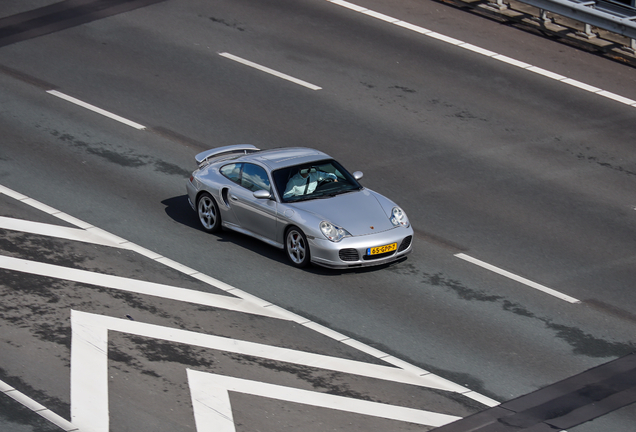 Porsche 996 Turbo