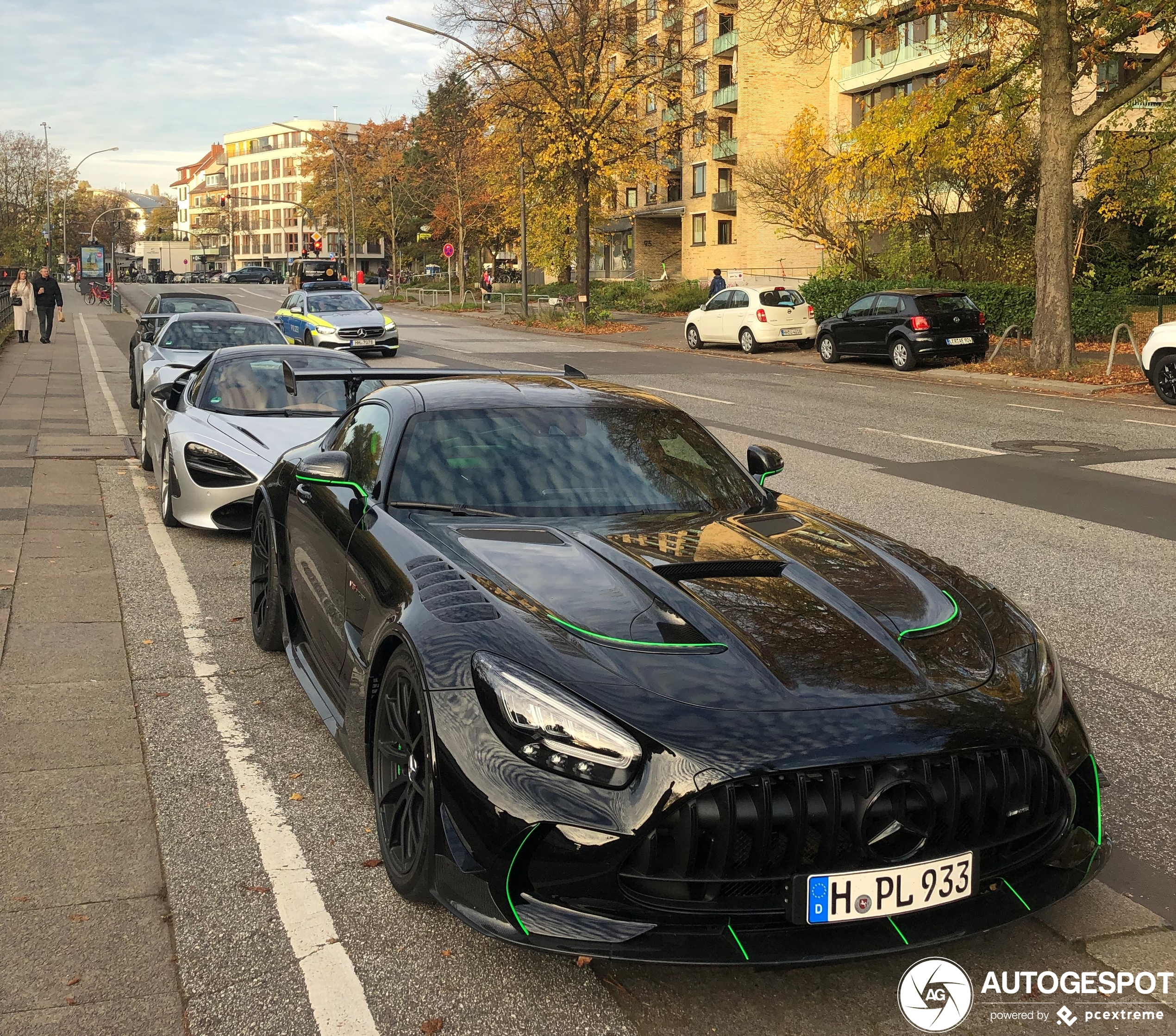 Trio van bolides in Hamburg