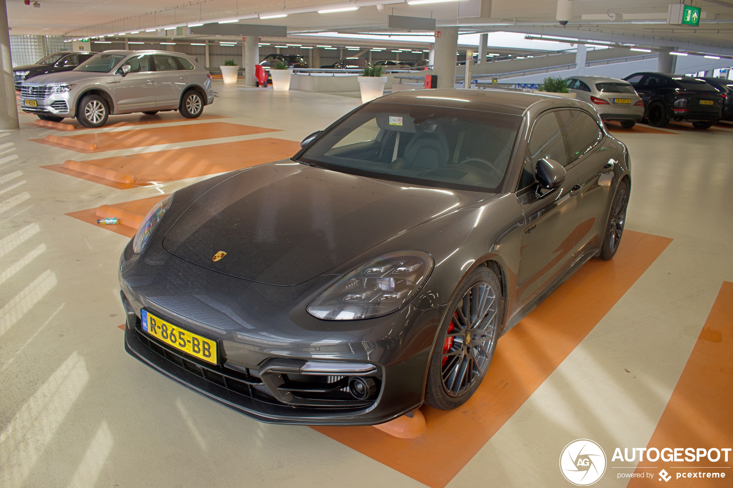 Porsche 971 Panamera Turbo S E-Hybrid Sport Turismo MkII