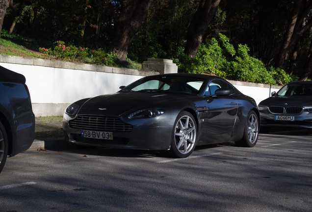 Aston Martin V8 Vantage