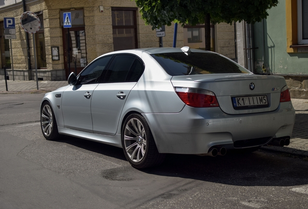 BMW M5 E60 2005