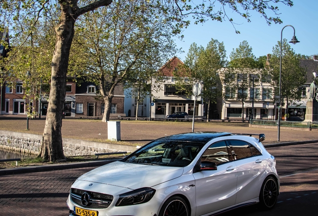 Mercedes-AMG A 45 W176 2015