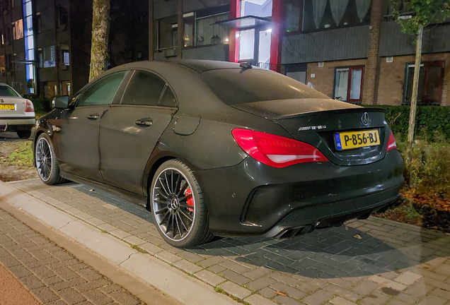 Mercedes-AMG CLA 45 C117