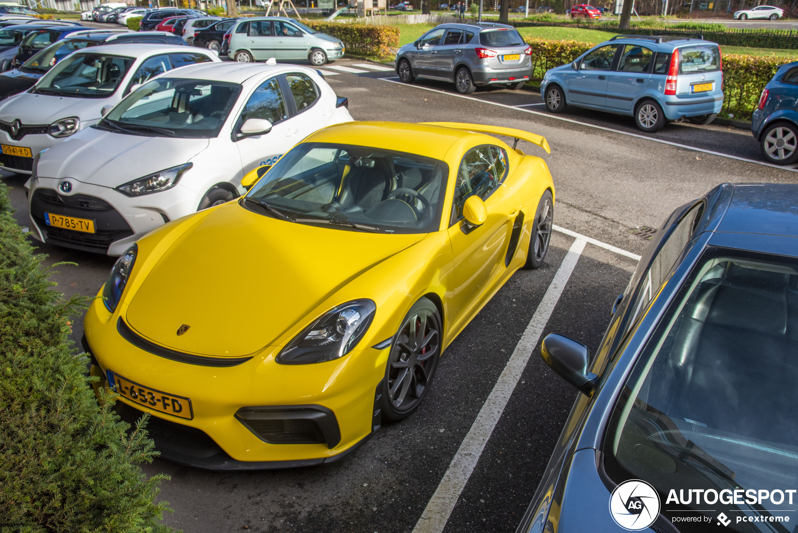 Porsche 718 Cayman GT4