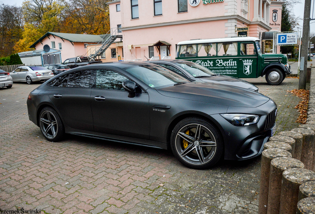 Mercedes-AMG GT 63 S X290