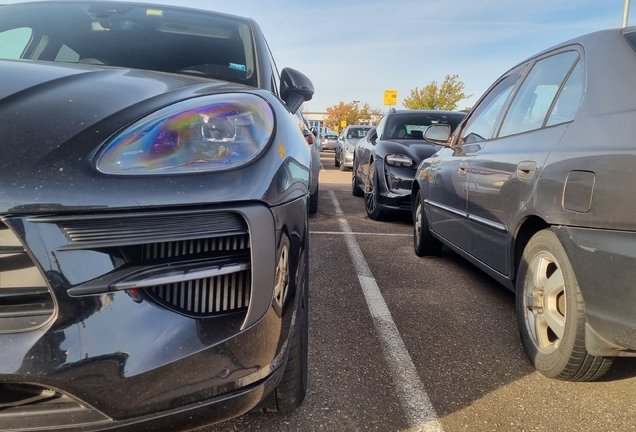 Porsche 95B Macan GTS MkII