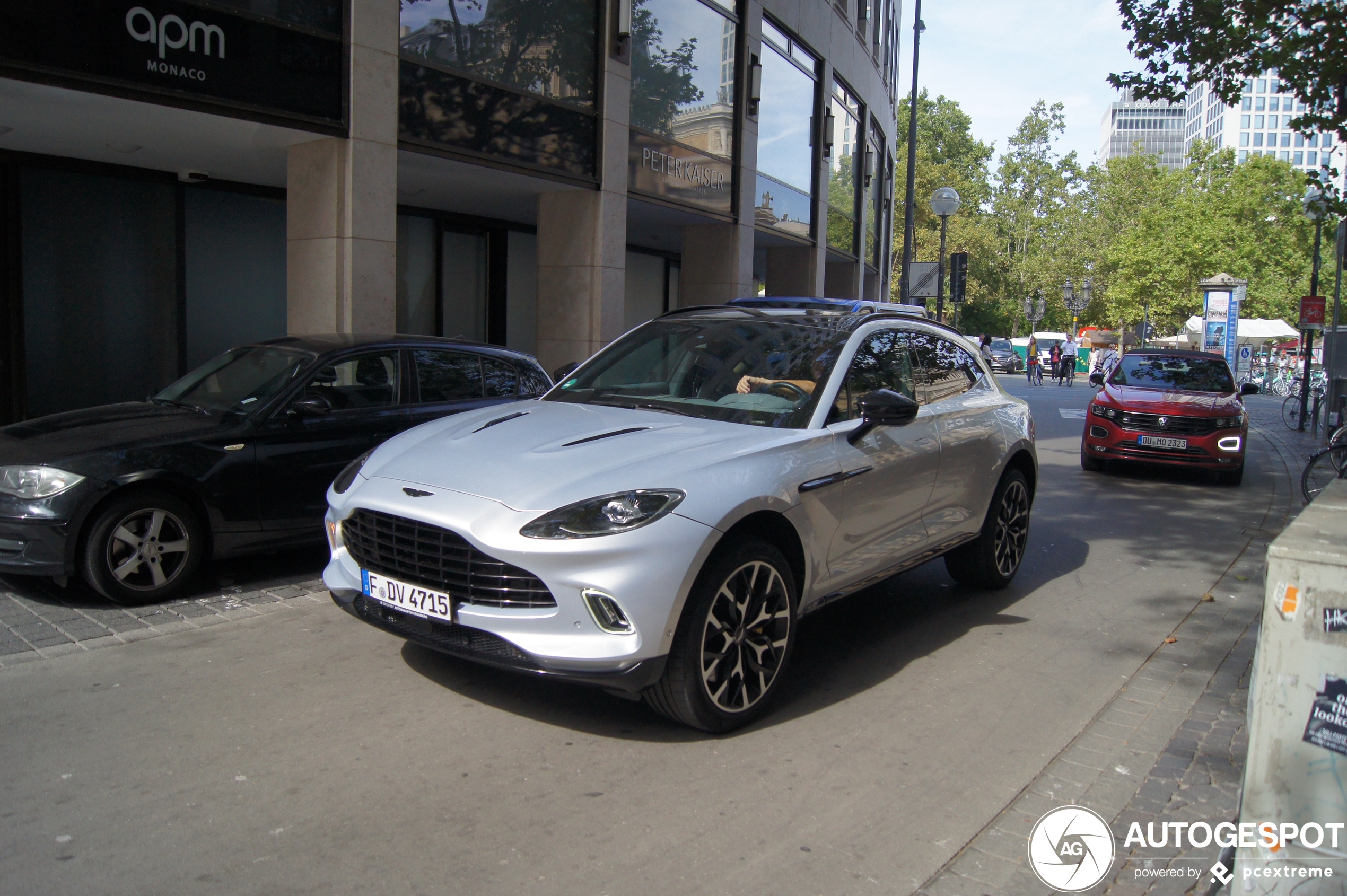 Aston Martin DBX