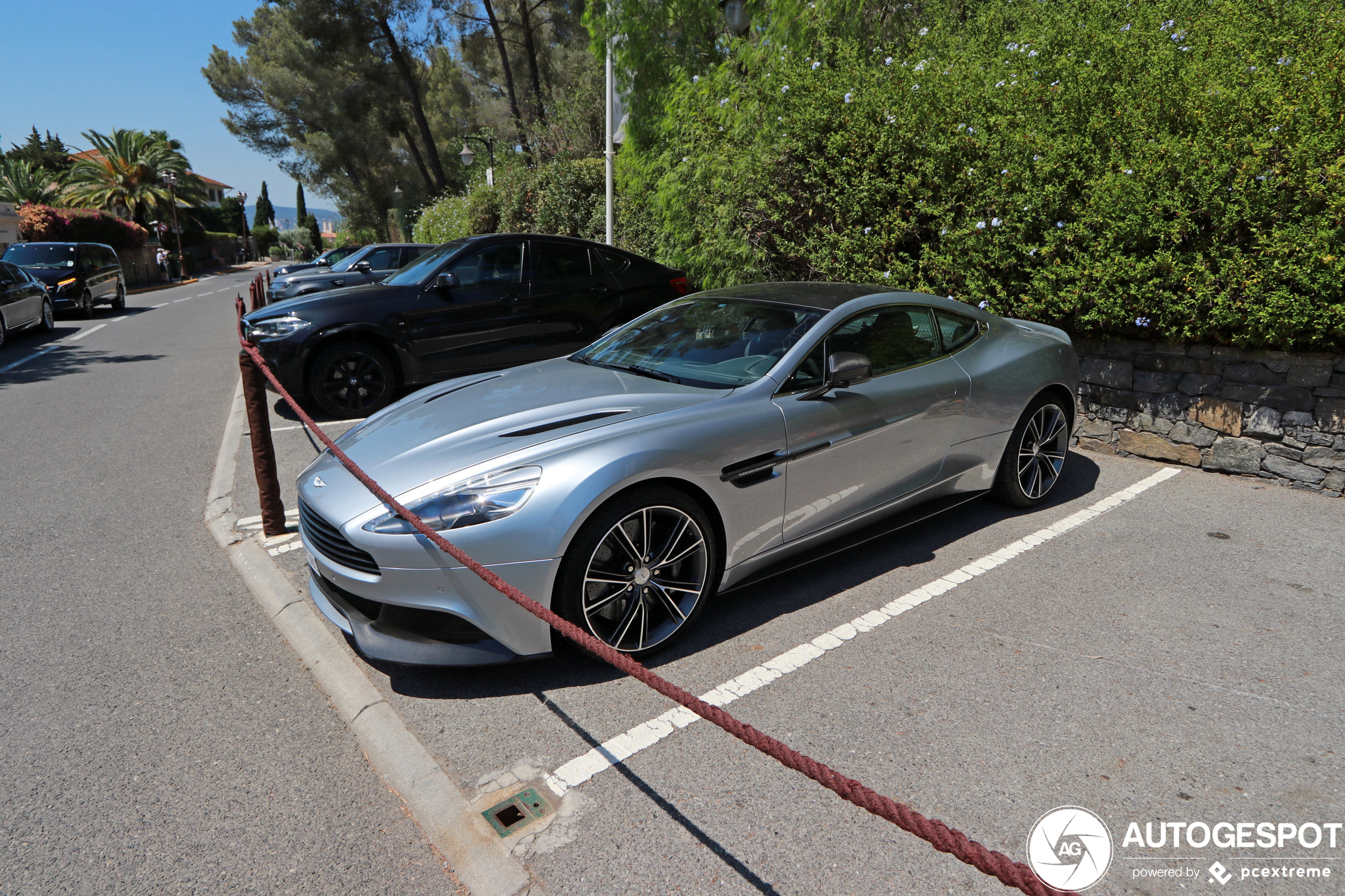 Aston Martin Vanquish 2013