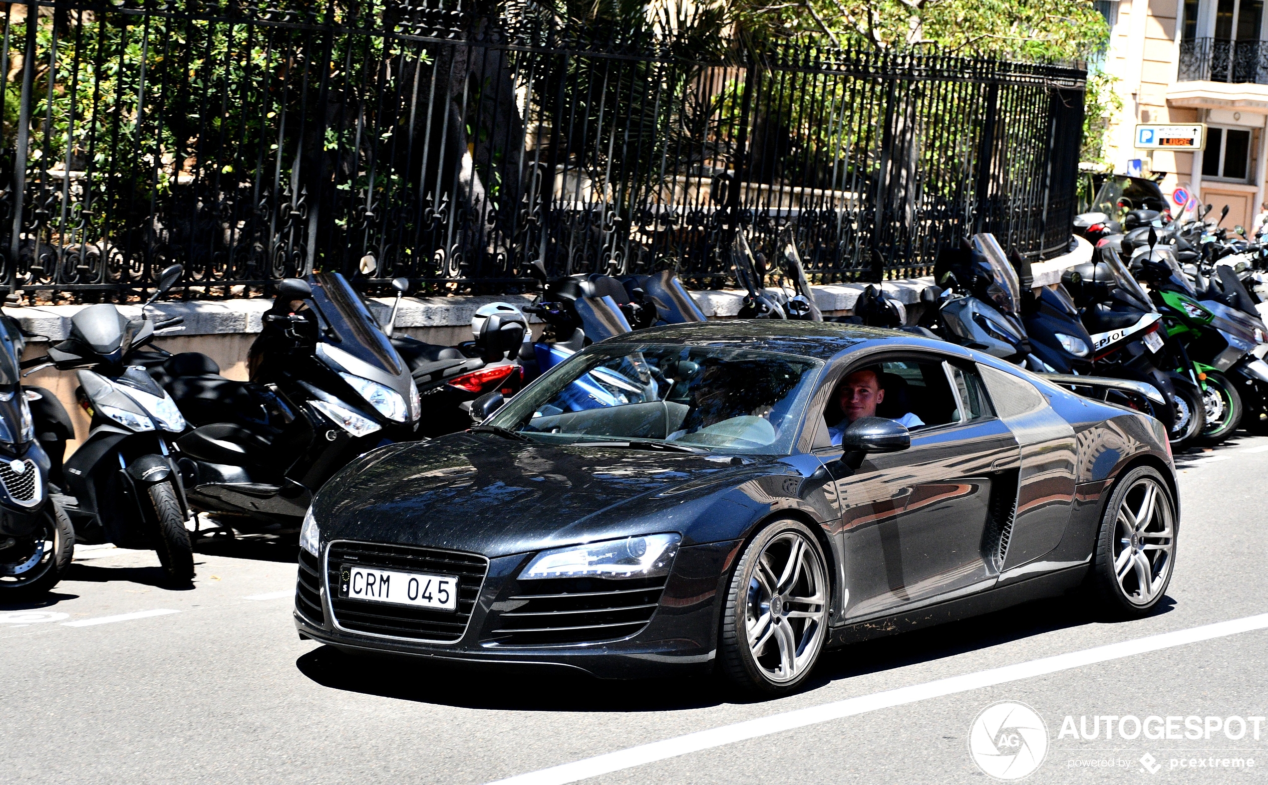 Audi R8