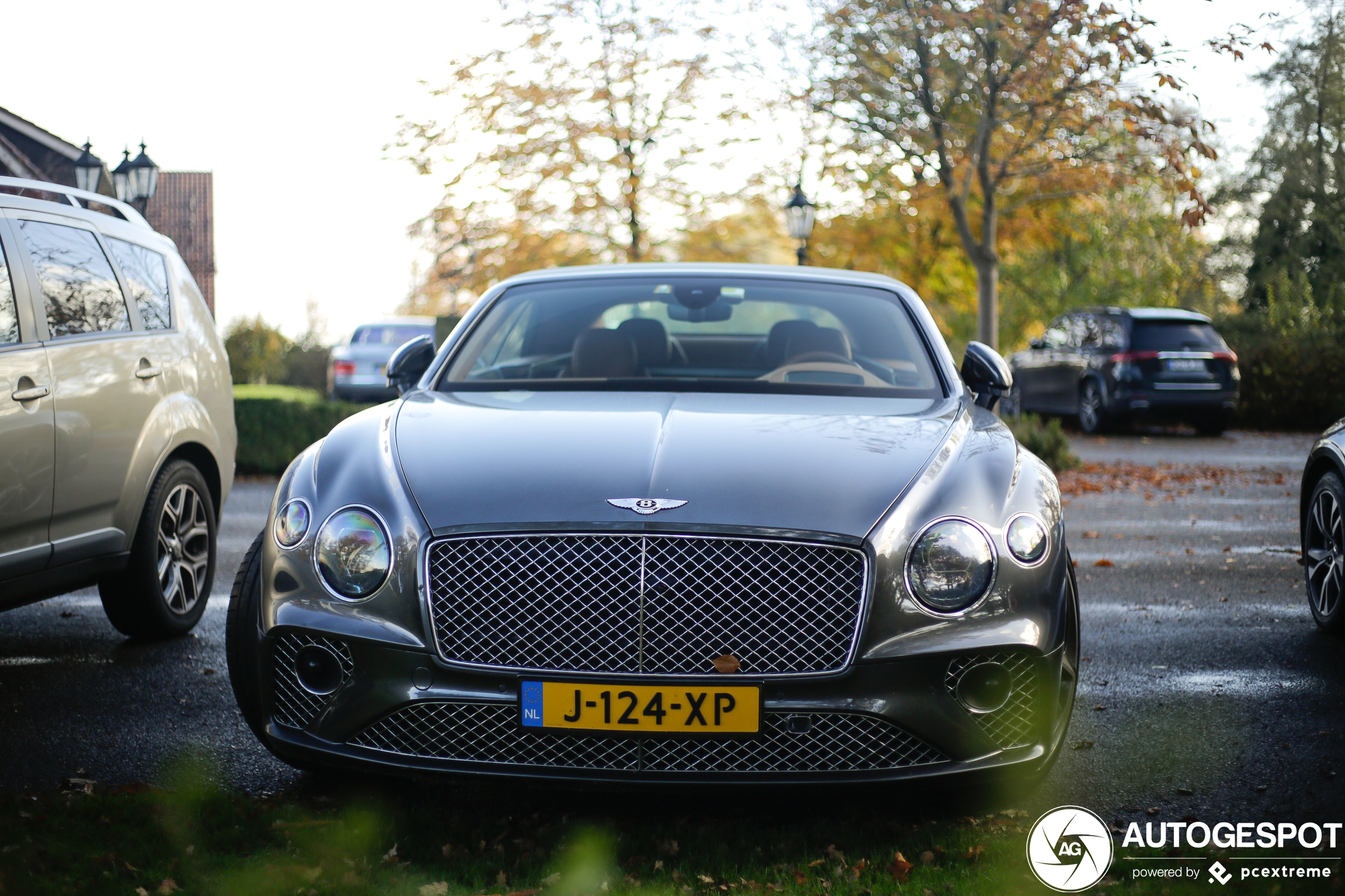 Bentley Continental GTC 2019