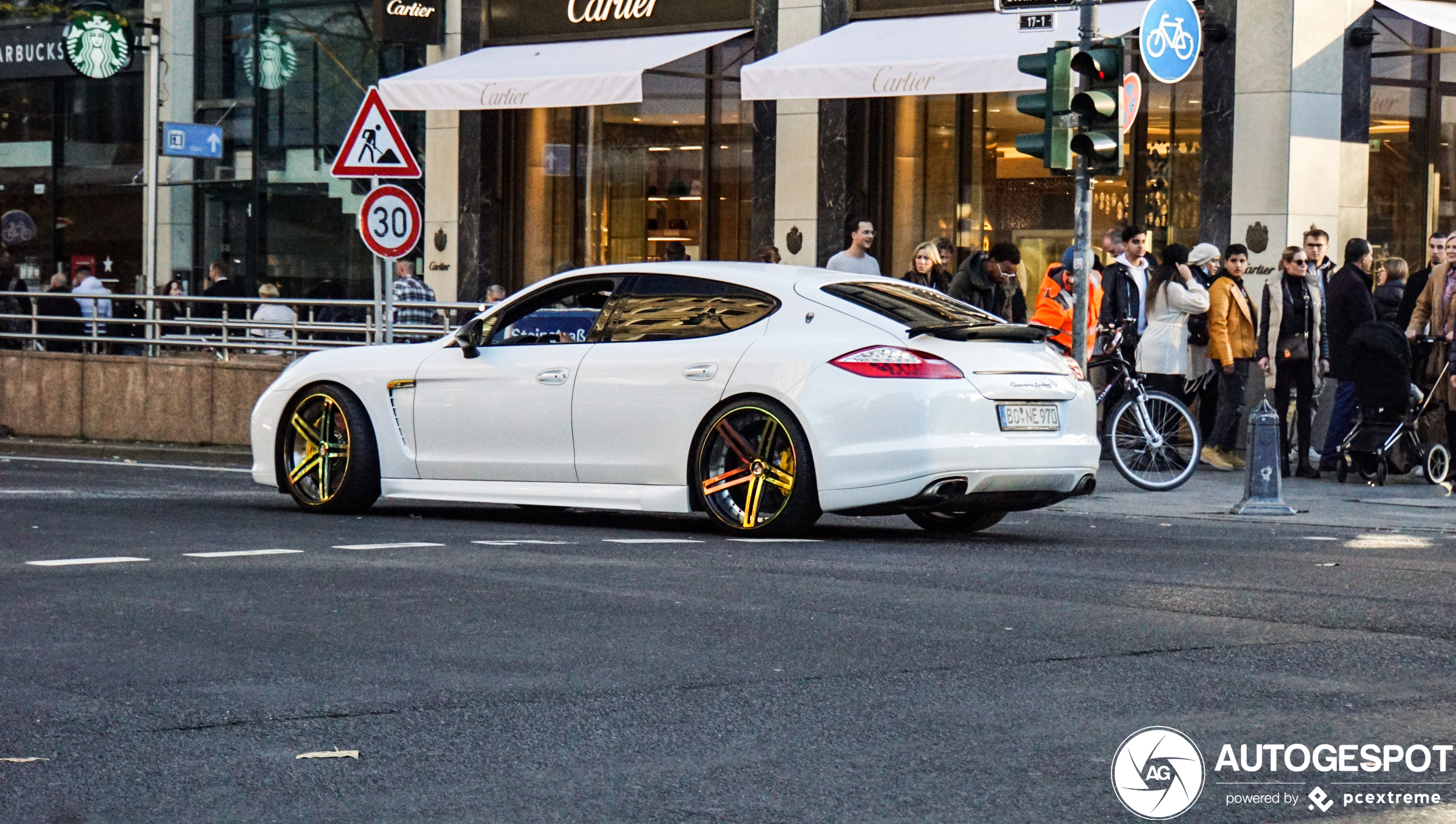 Porsche Panamera Turbo valt in de verkeerde handen