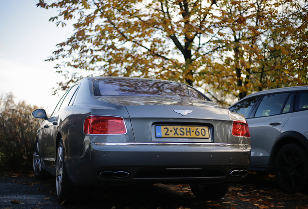 Bentley Flying Spur V8