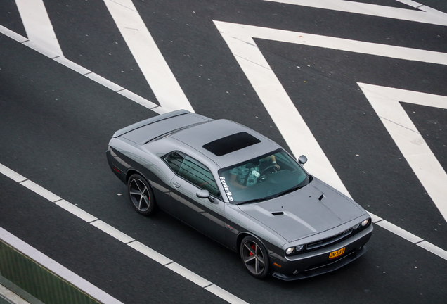 Dodge Challenger SRT-8