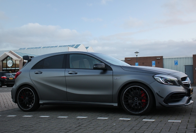 Mercedes-AMG A 45 W176 2015