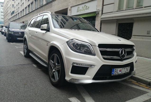 Mercedes-Benz GL 63 AMG X166