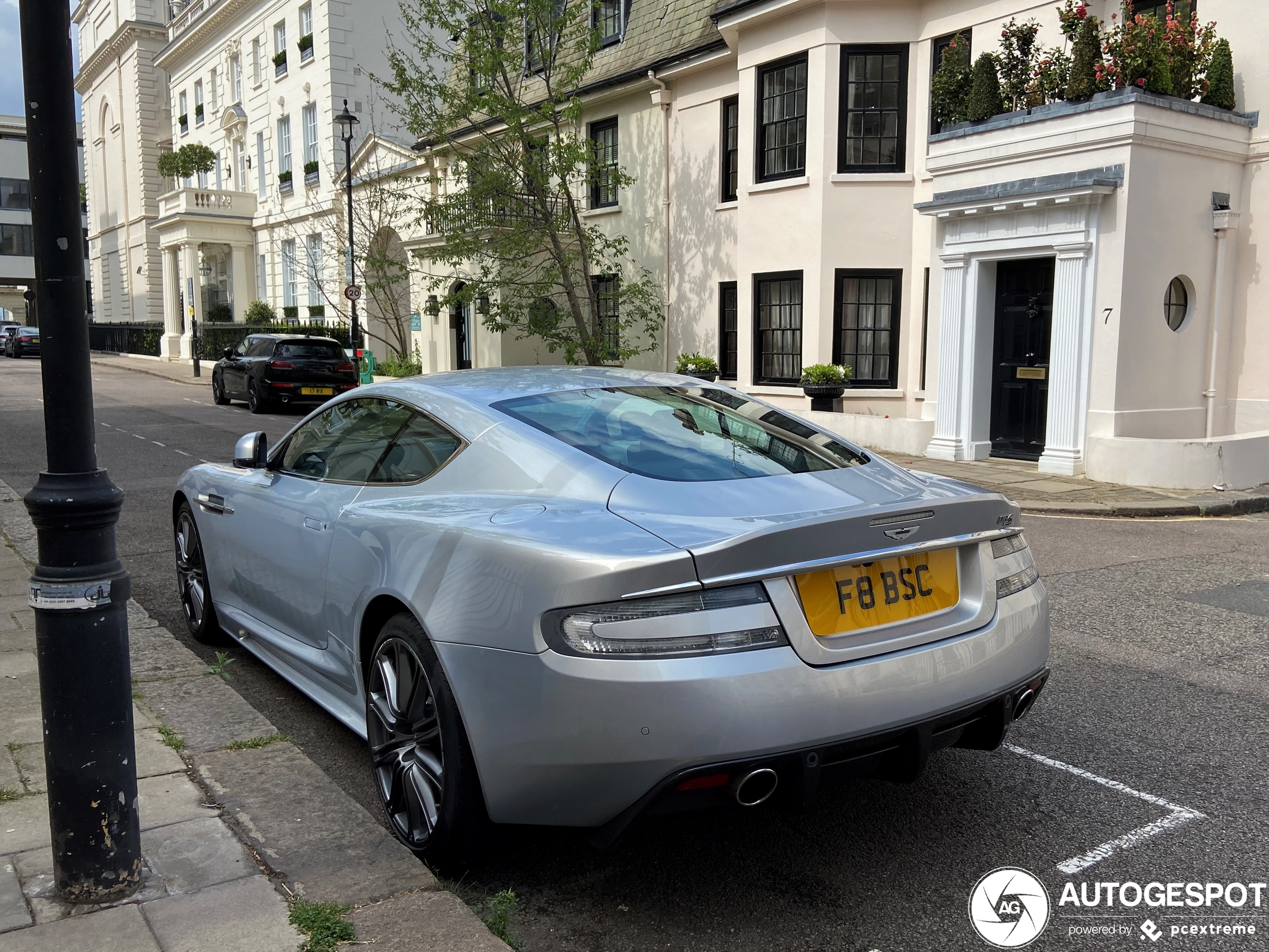 Aston Martin DBS