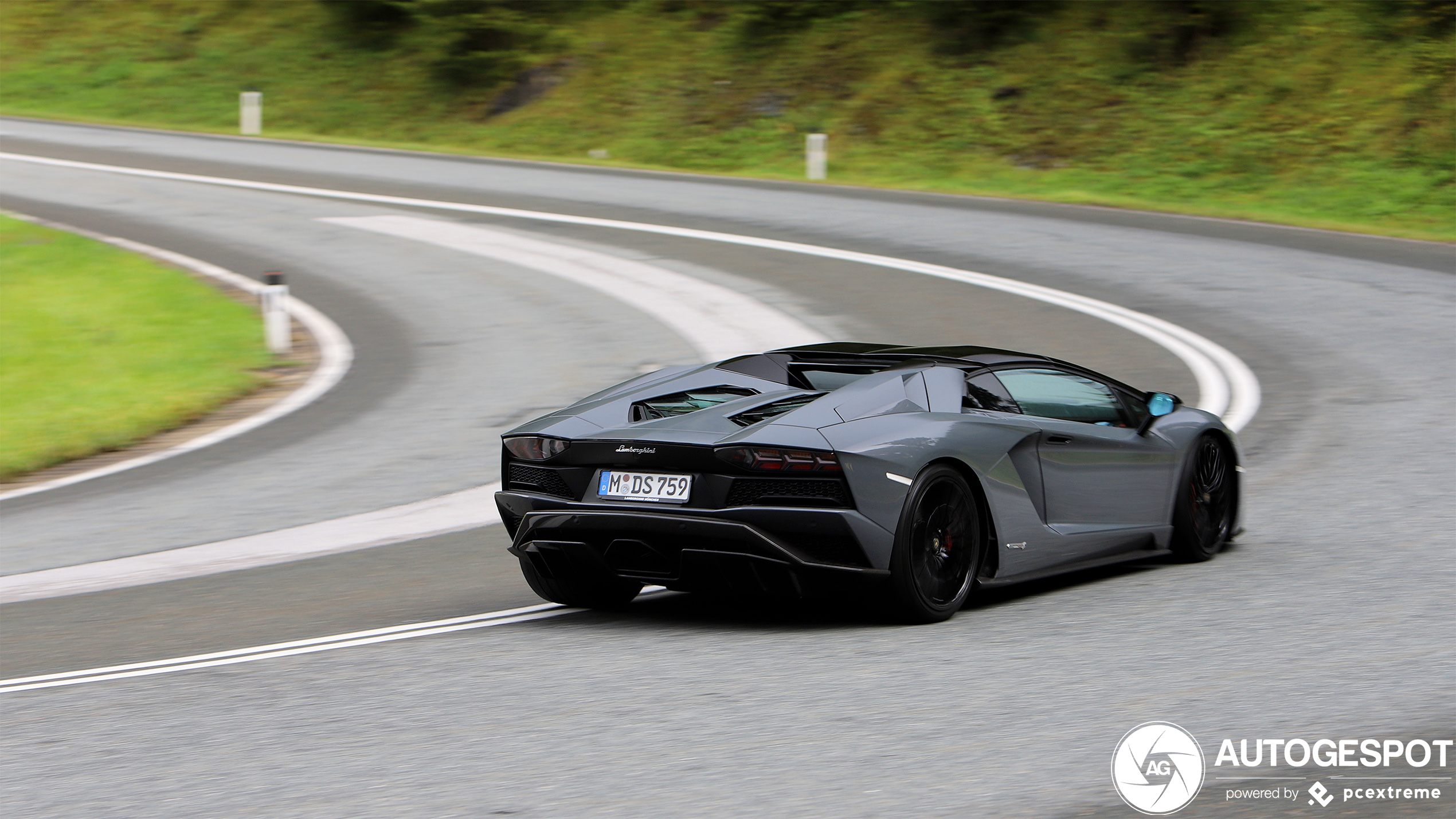 Lamborghini Aventador S LP740-4 Roadster