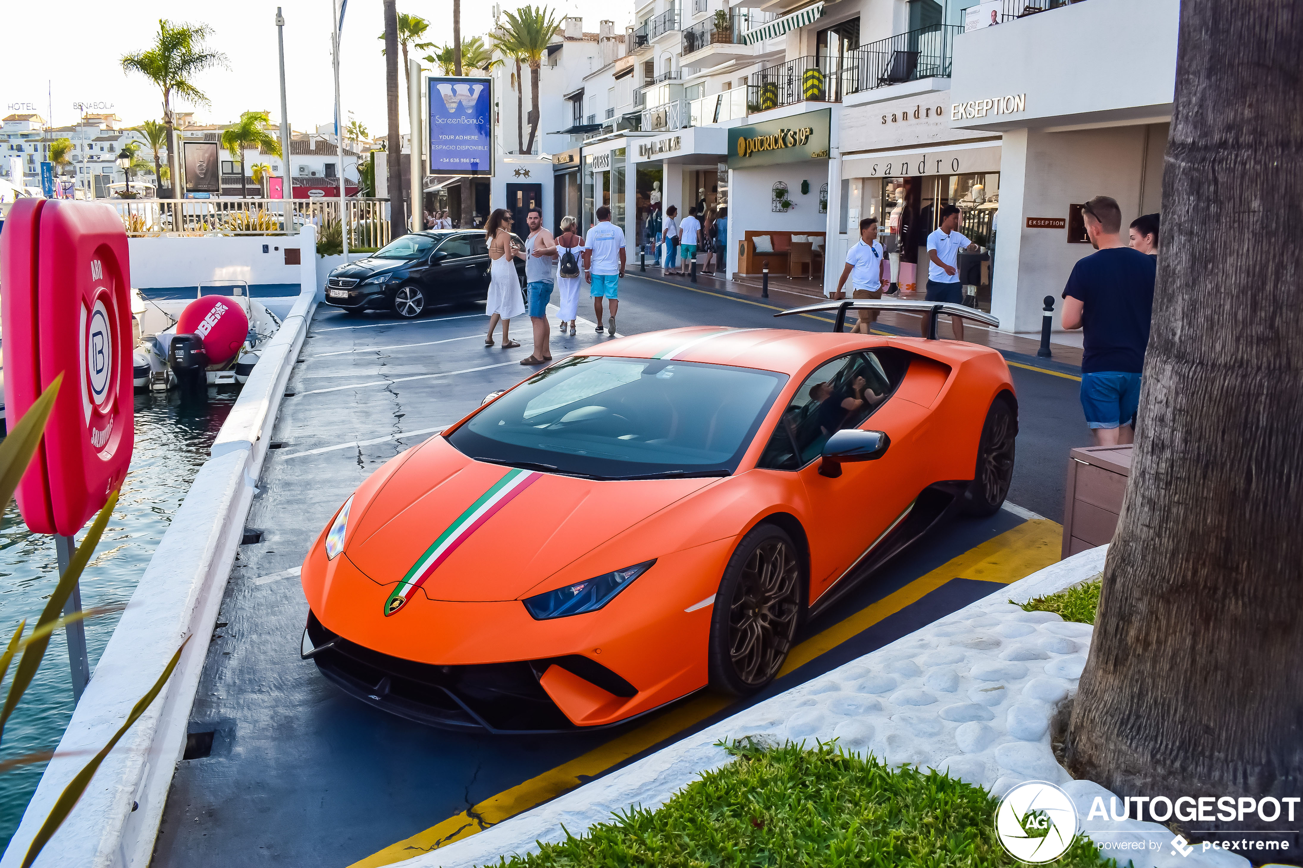 Lamborghini Huracán LP640-4 Performante