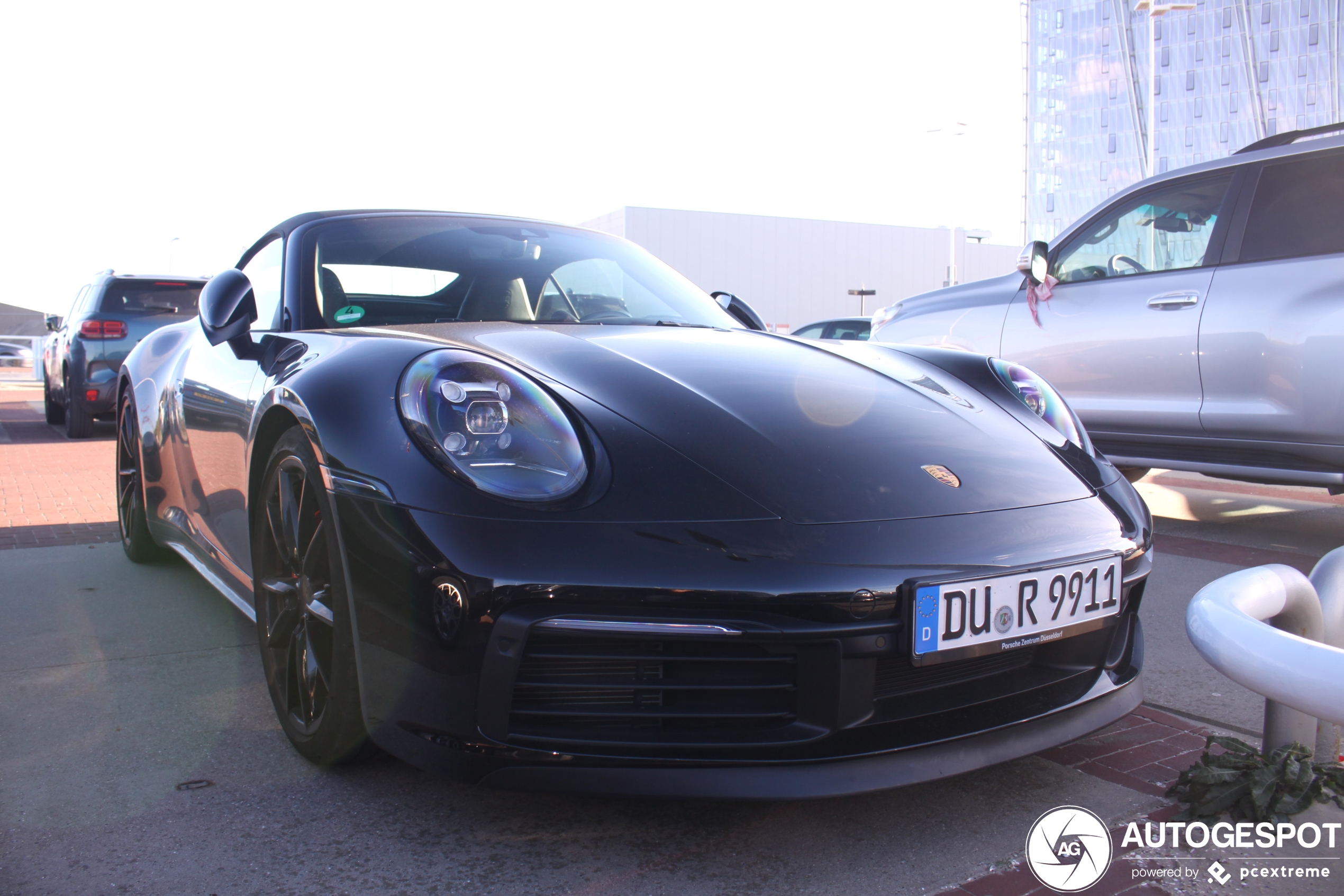 Porsche 992 Carrera 4S Cabriolet