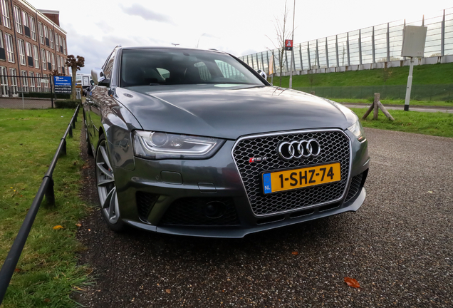 Audi RS4 Avant B8