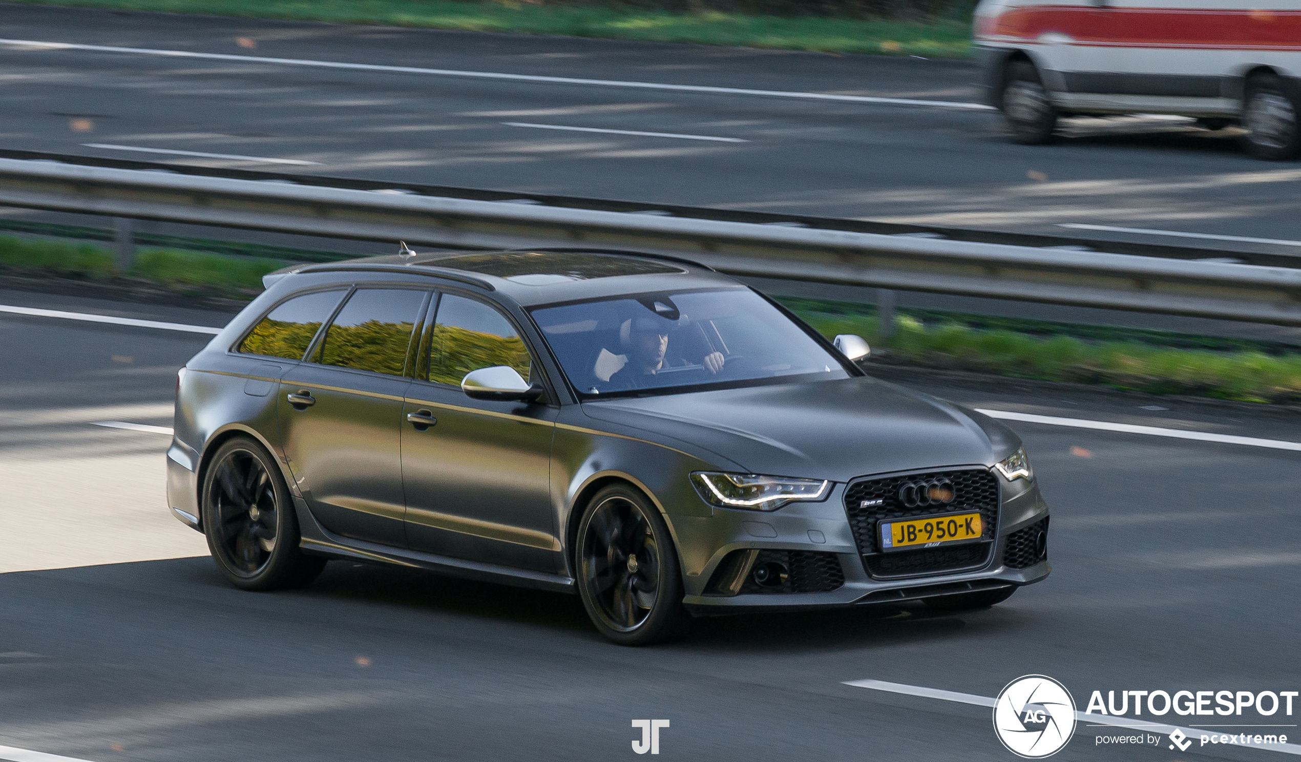 Audi RS6 Avant C7