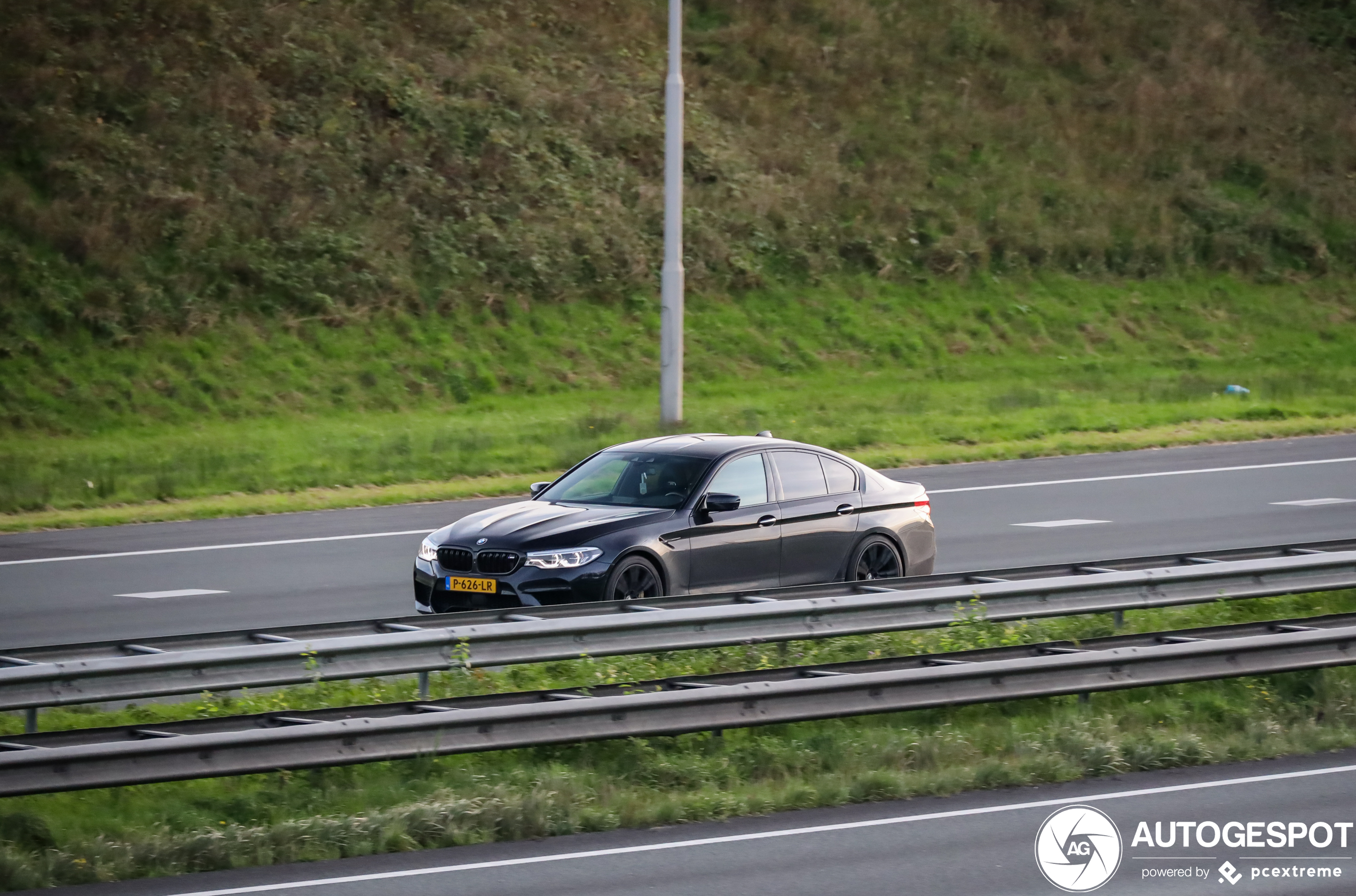 BMW M5 F90