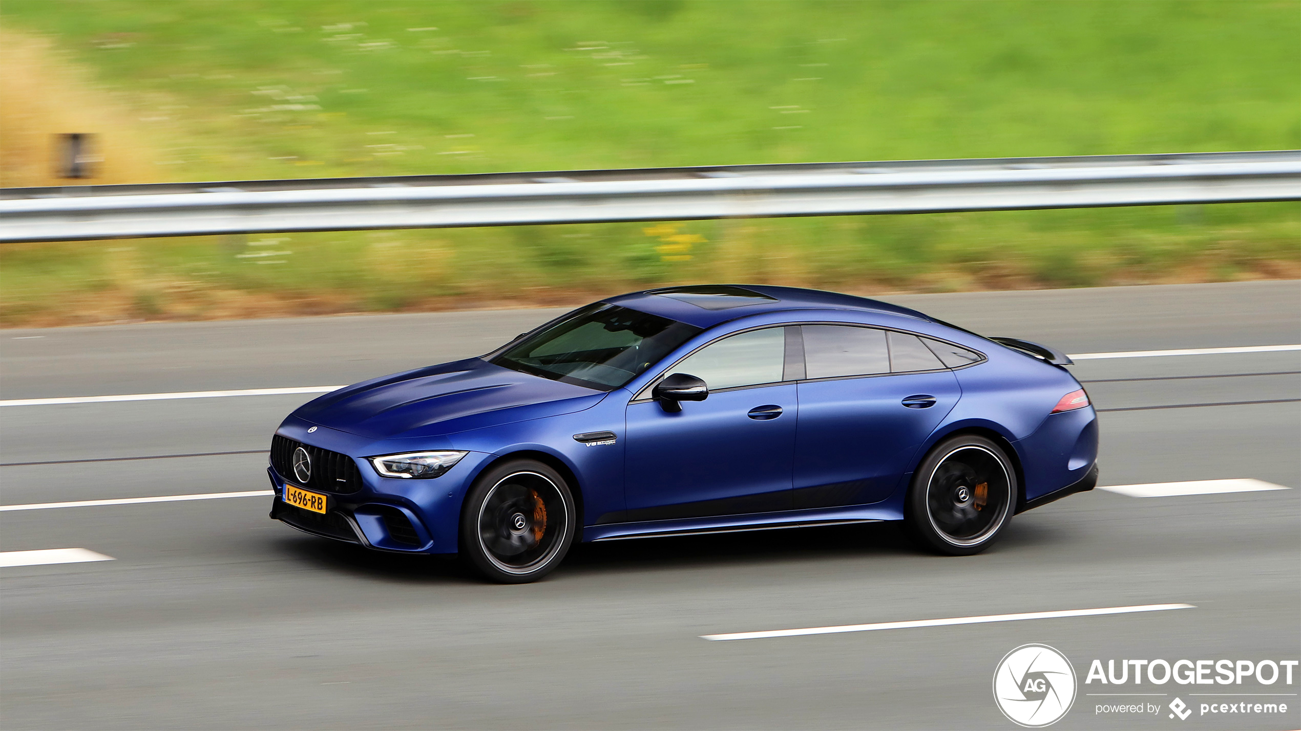 Mercedes-AMG GT 63 S X290