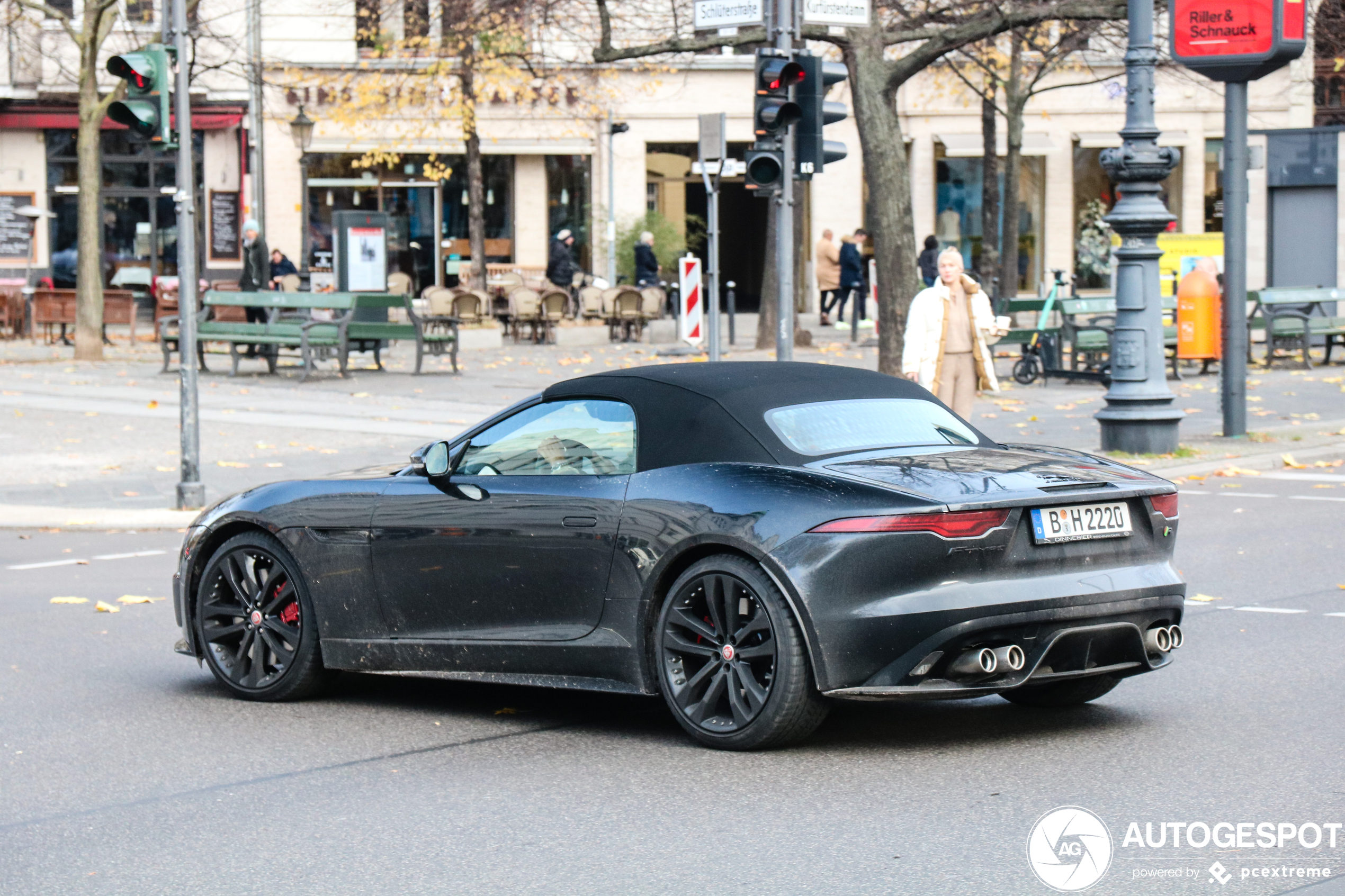 Jaguar F-TYPE R Convertible 2020