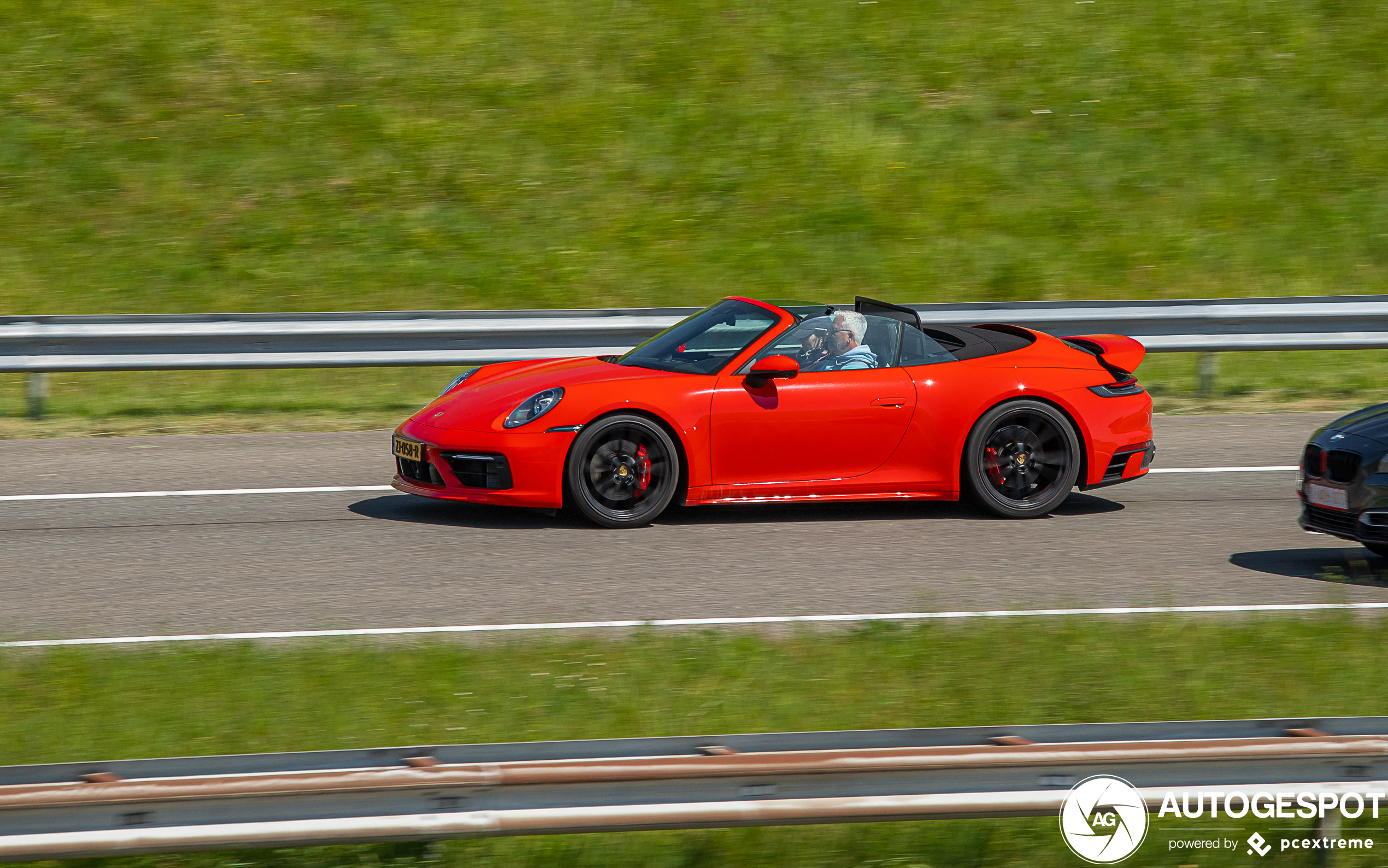 Porsche 992 Carrera 4S Cabriolet