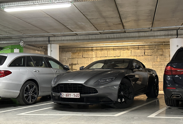 Aston Martin DB11 V8