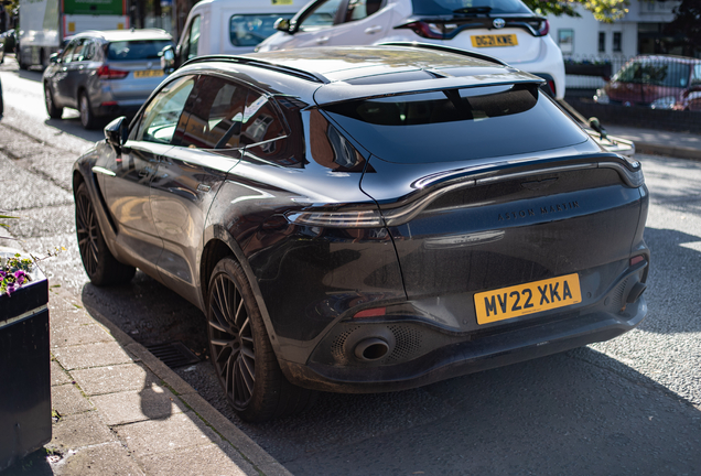 Aston Martin DBX