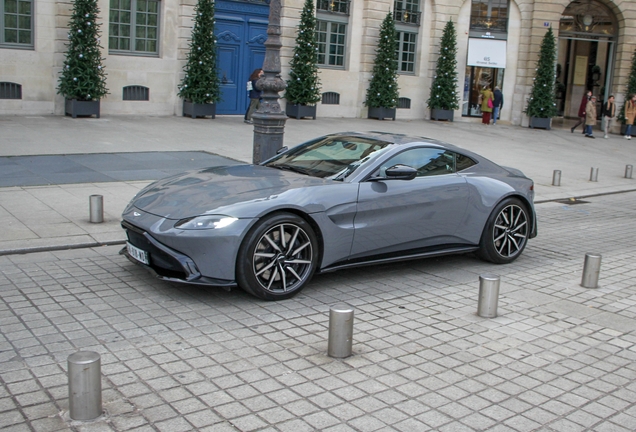 Aston Martin V8 Vantage 2018