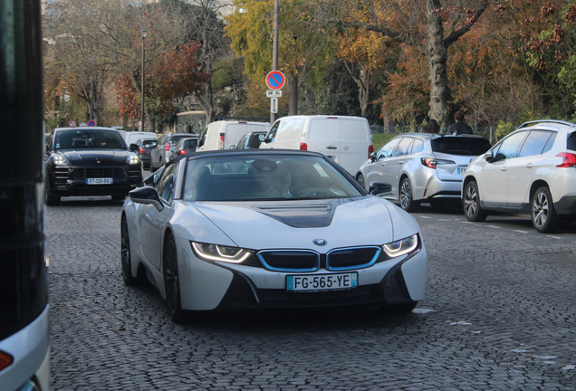 BMW i8 Roadster