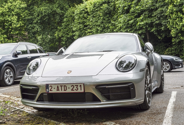 Porsche 992 Carrera 4S