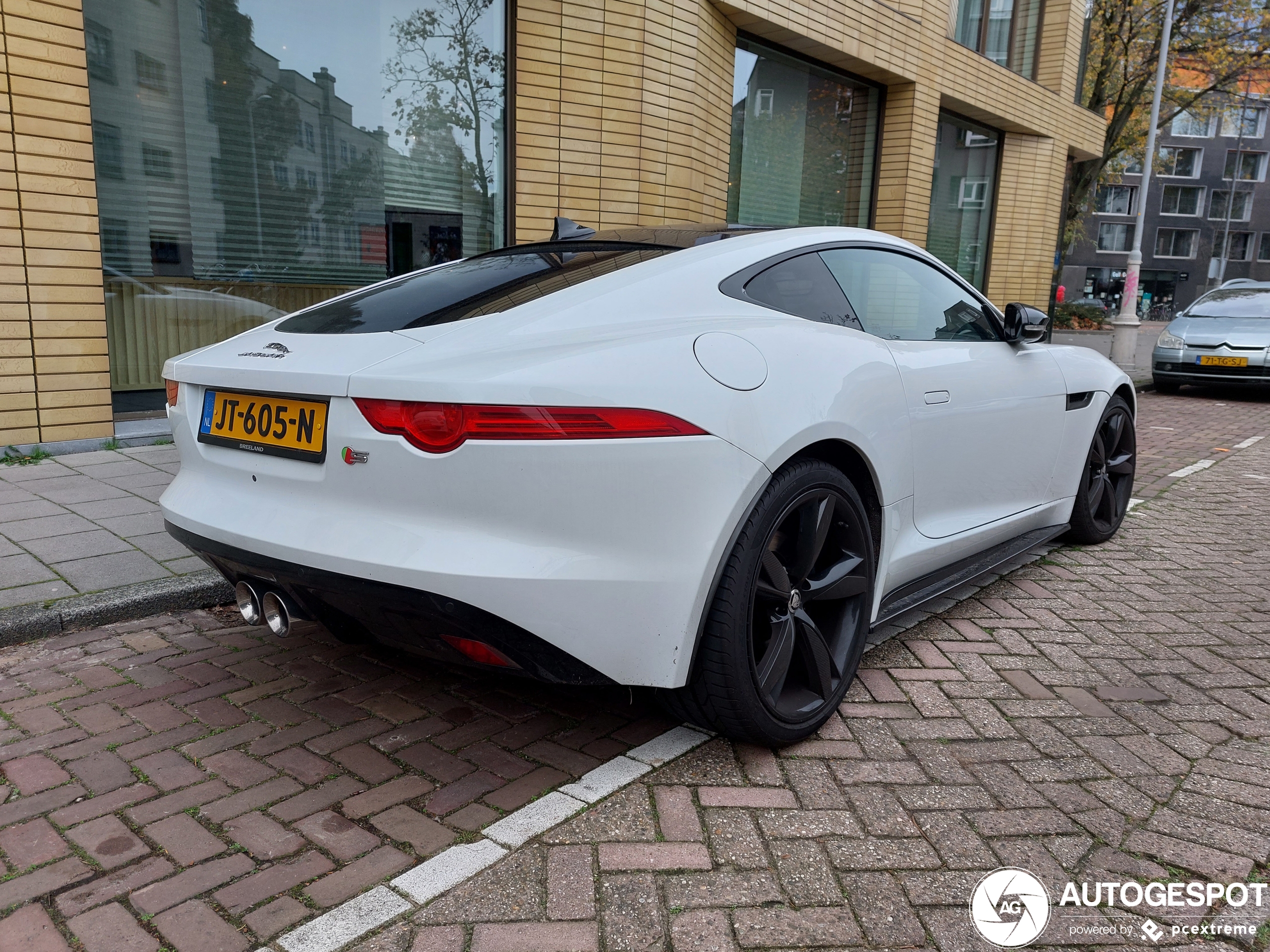 Jaguar F-TYPE S Coupé