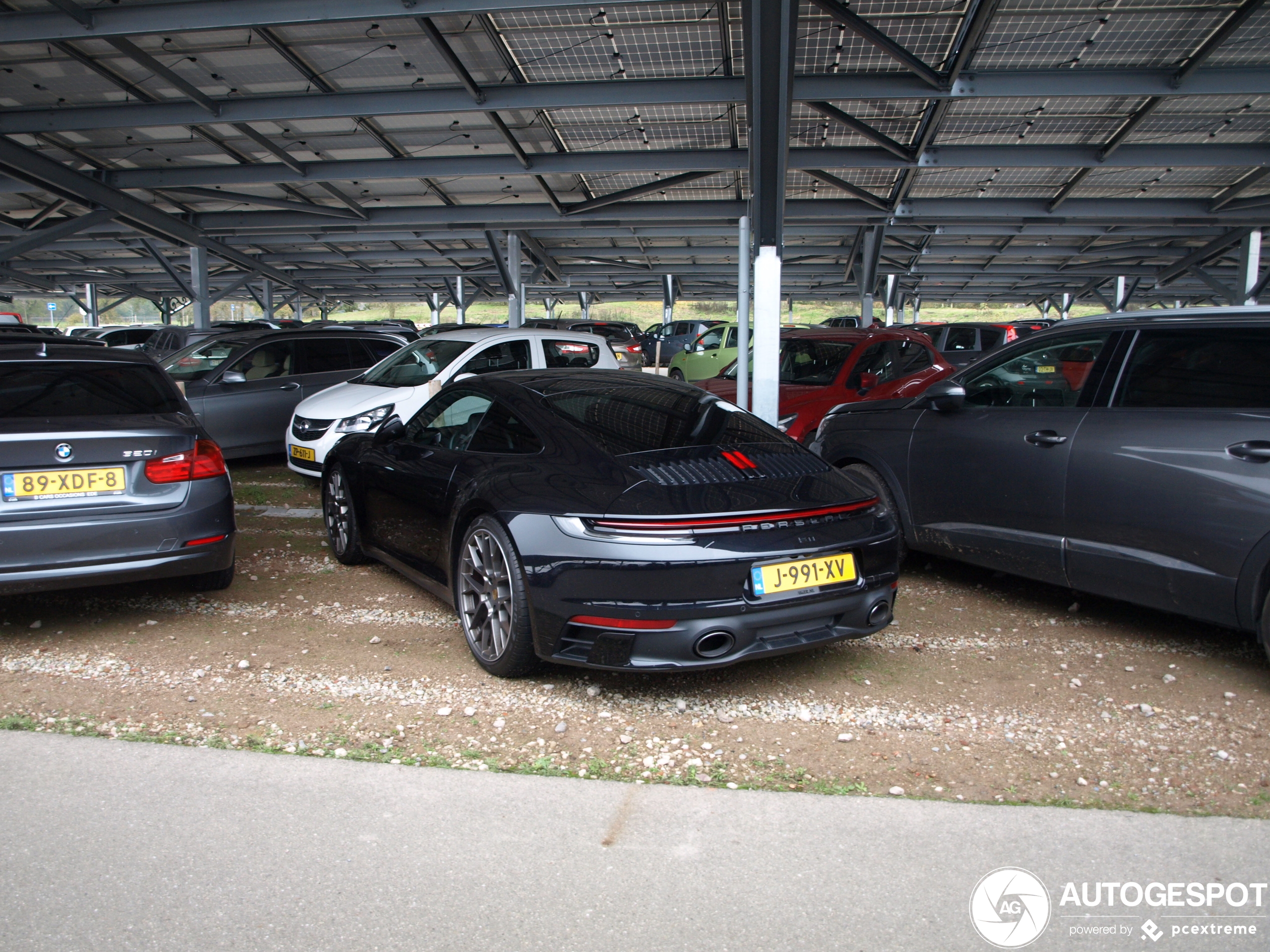 Porsche 992 Carrera 4S