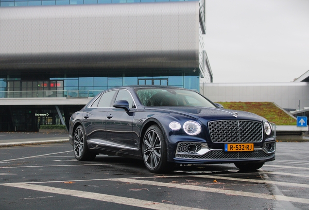 Bentley Flying Spur Hybrid Mulliner