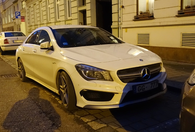 Mercedes-AMG CLA 45 C117